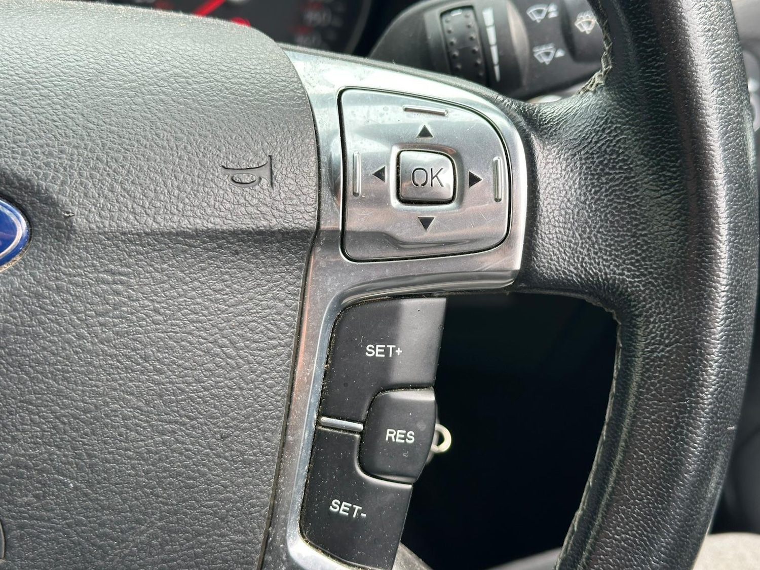 Used Ford Mondeo 2011 for sale - 77524364: Photo 14