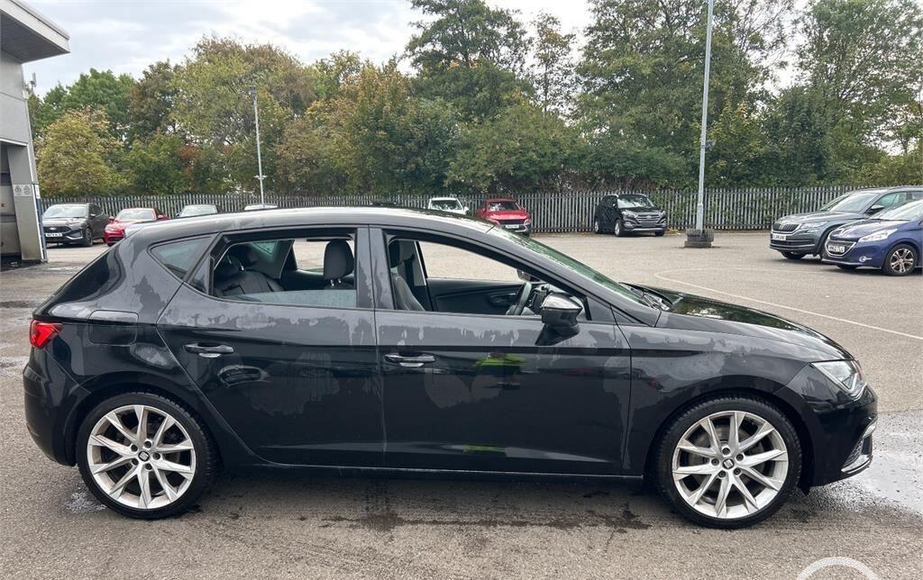 Used SEAT Leon 2019 for sale - 76159095: Photo 2