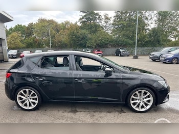 Used SEAT Leon 2019 for sale - 76159095: Photo 2