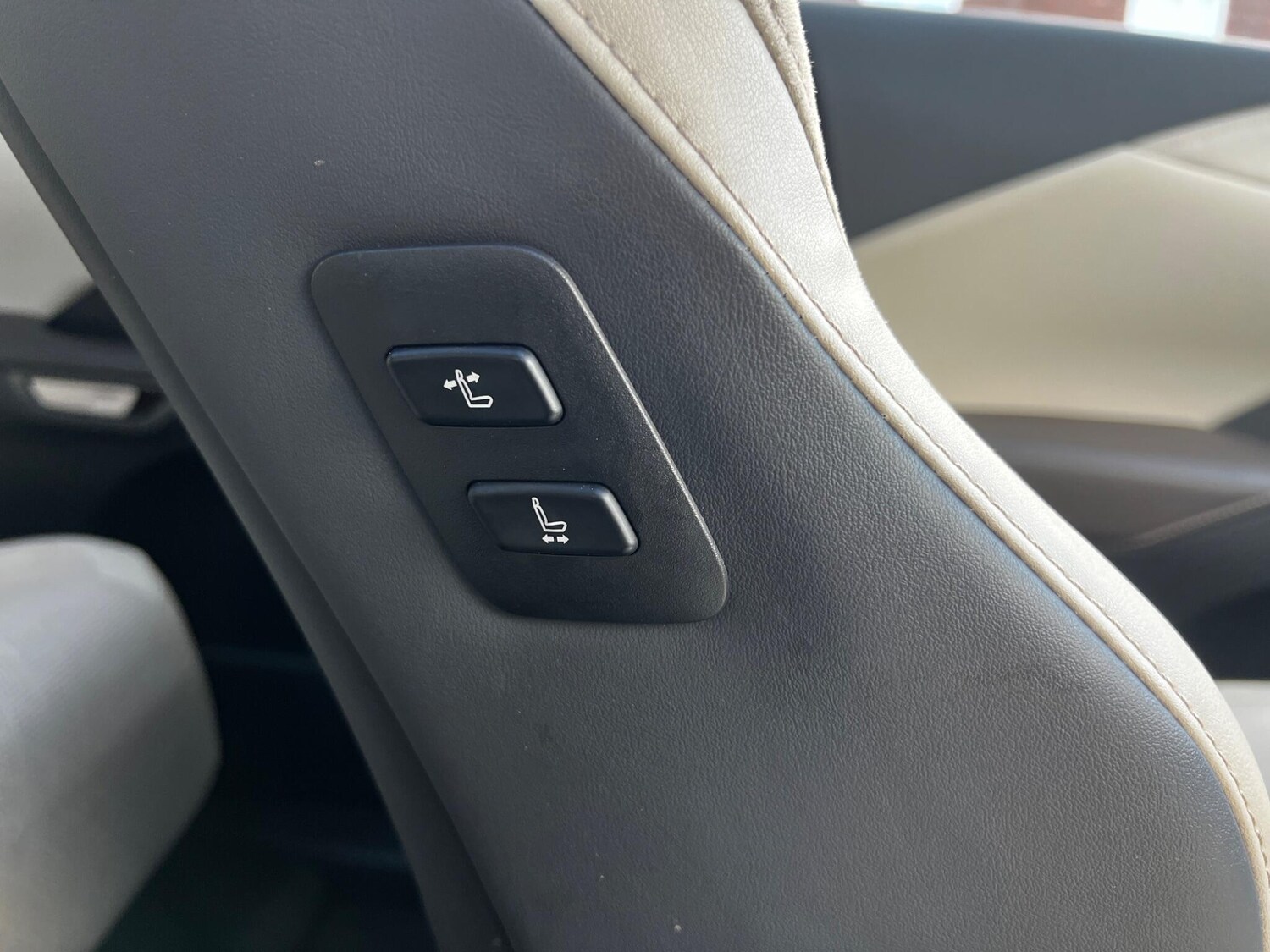 Used Lexus RX for sale - 76473682: Photo 33