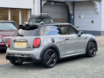 Used MINI Hatch 2021 for sale - 76948726: Photo