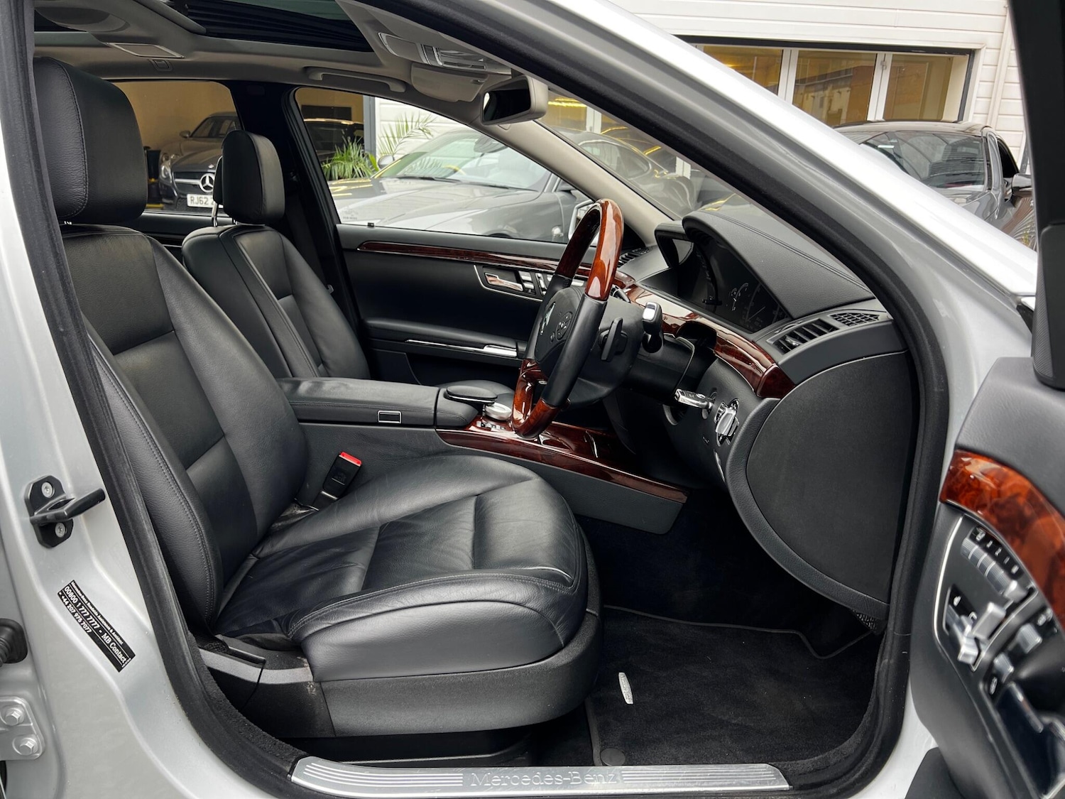 Used Mercedes-Benz S Class 2012 for sale - 76472202: Photo 19