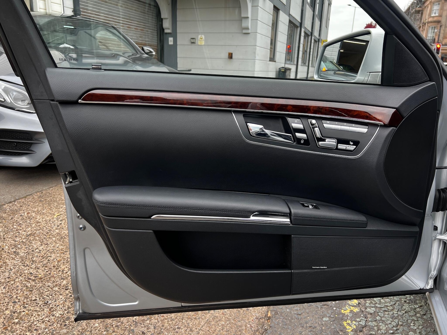 Used Mercedes-Benz S Class 2012 for sale - 76472202: Photo 30