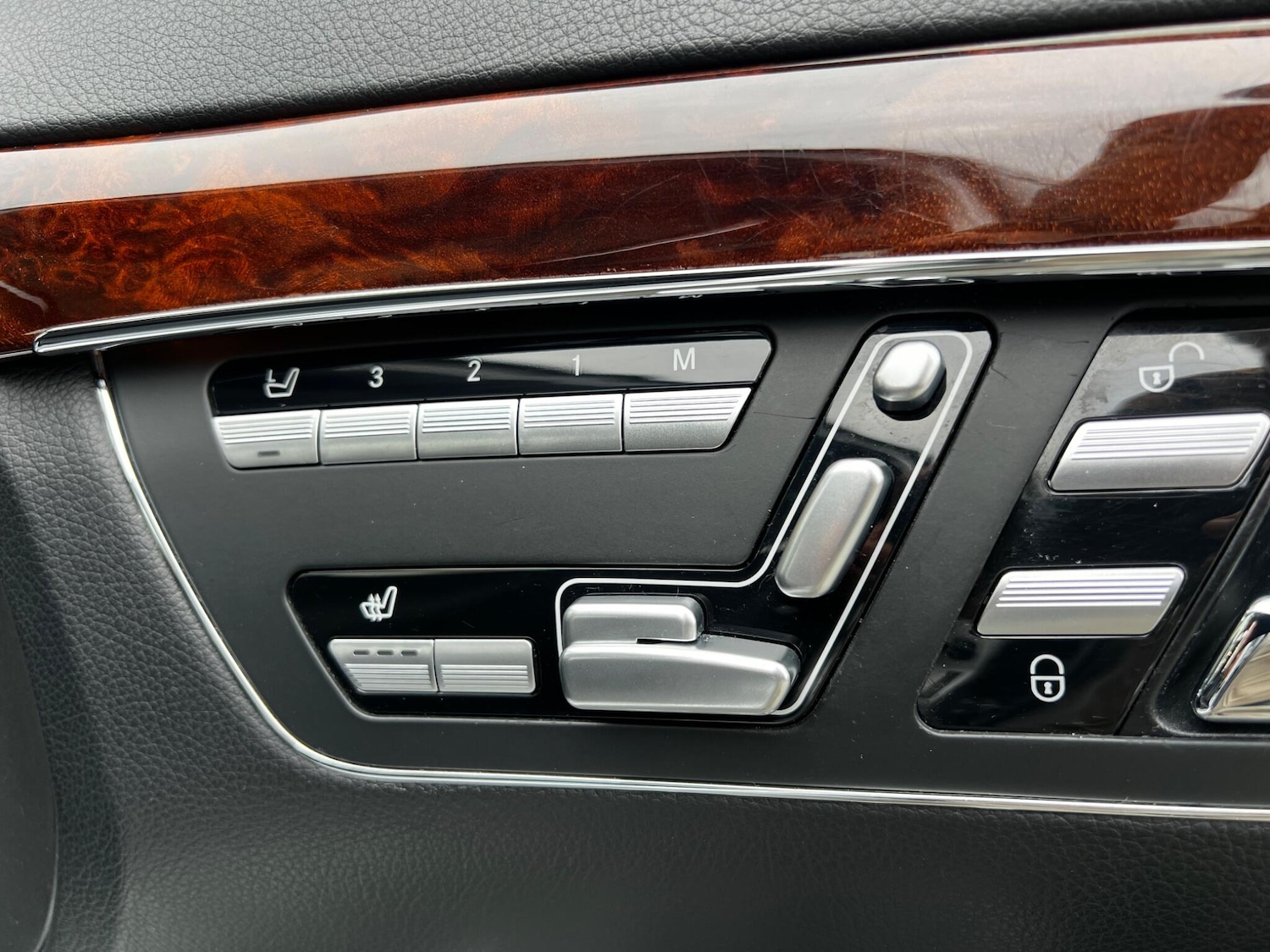 Used Mercedes-Benz S Class 2012 for sale - 76472202: Photo 51