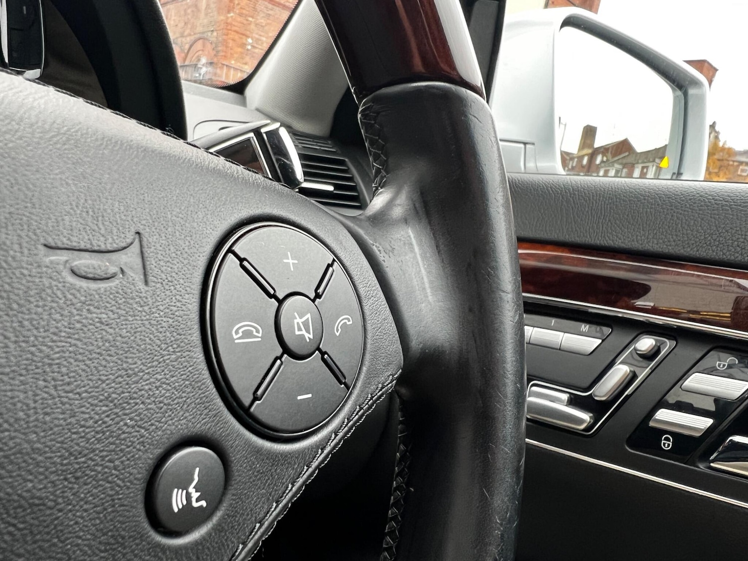 Used Mercedes-Benz S Class 2012 for sale - 76472202: Photo 52