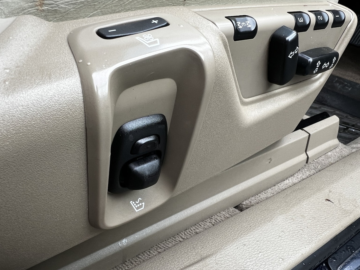 Used Volvo XC90 2009 for sale - 76948734: Photo 18