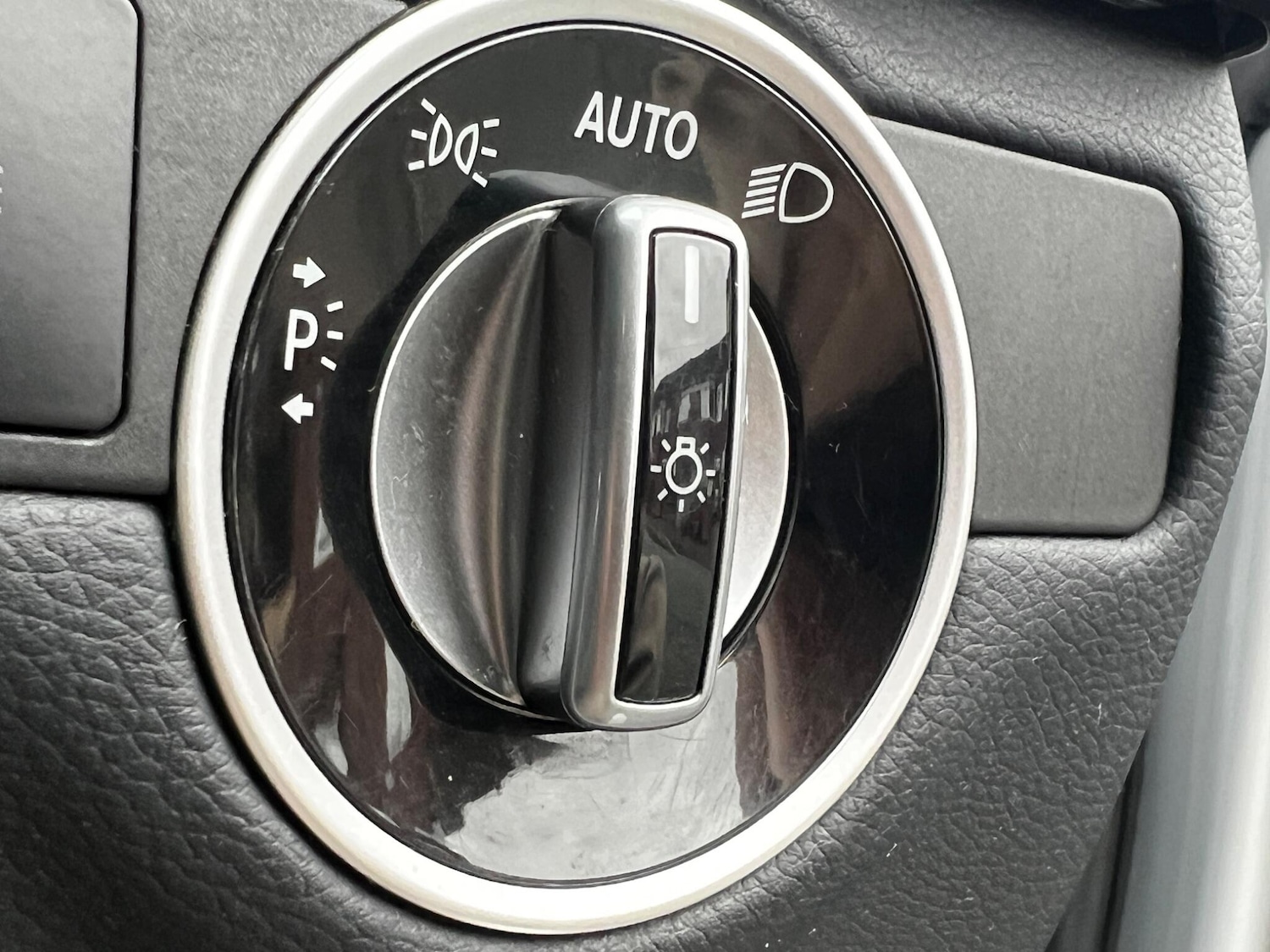 Used Mercedes-Benz CLS 2013 for sale - 76592182: Photo 32