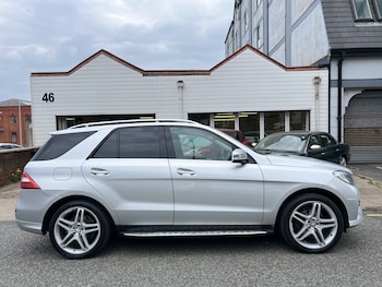 Used Mercedes-Benz M Class 2015 for sale - 78495739: Photo