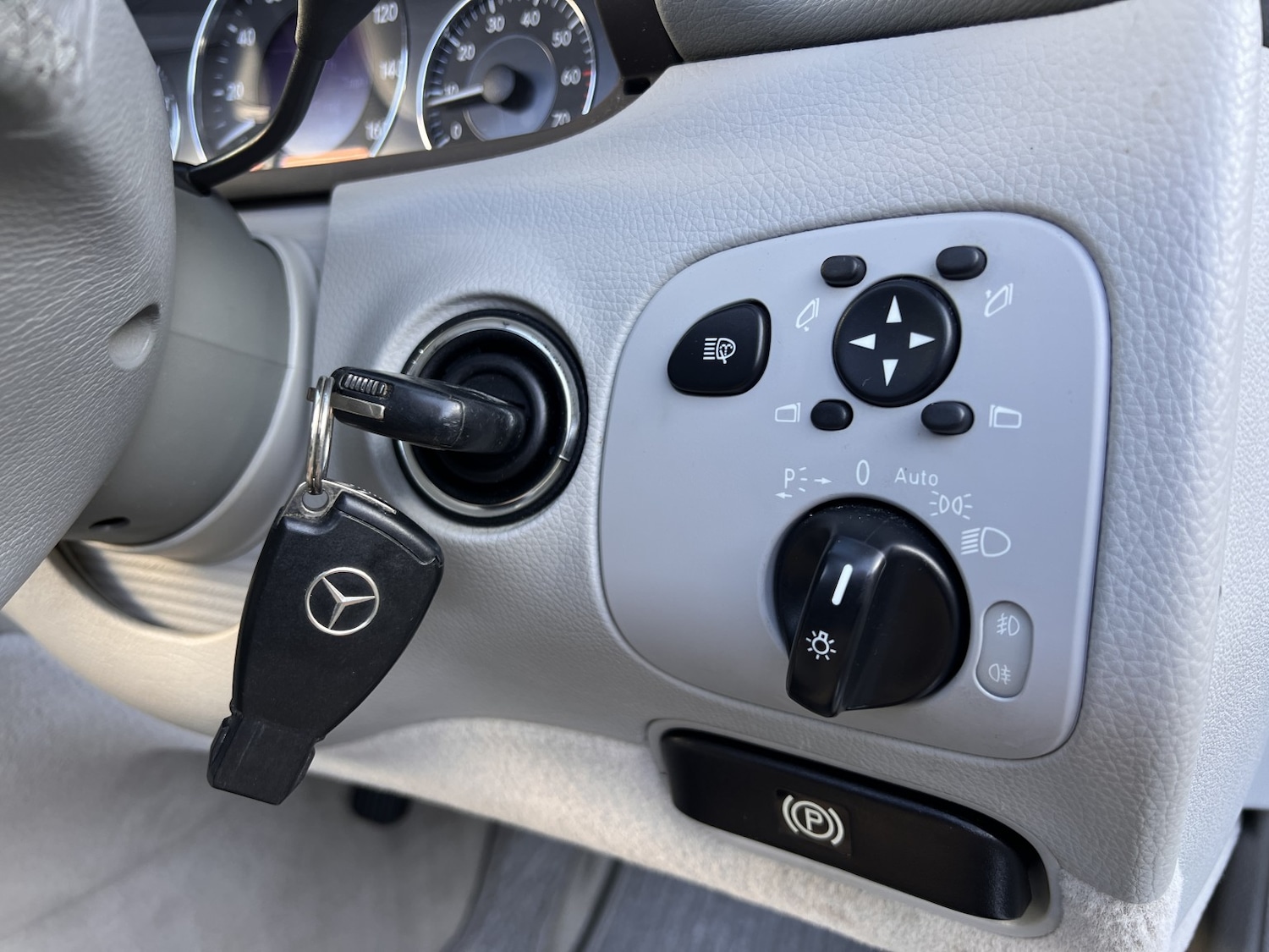 Used Mercedes-Benz CLK 2003 for sale - 77715103: Photo 20