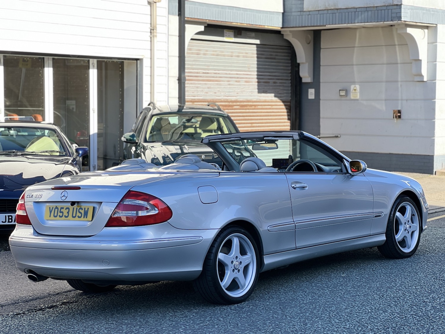 Used Mercedes-Benz CLK 2003 for sale - 77715103: Photo 3