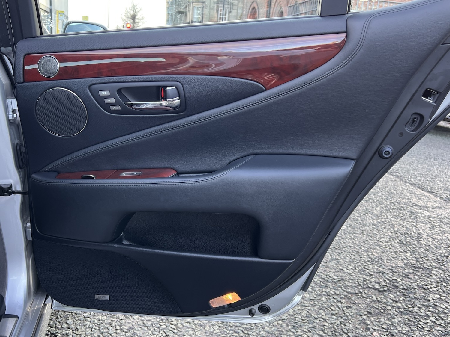 Used Lexus LS 2007 for sale - 77220497: Photo 51