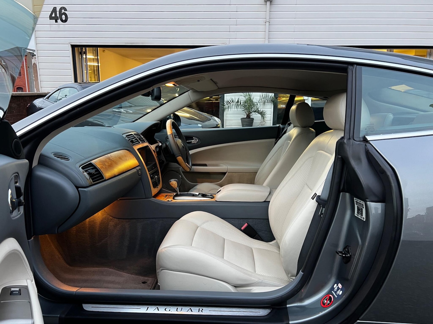 Used Jaguar XK 2006 for sale - 76473590: Photo 18