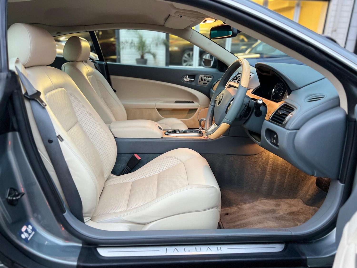 Used Jaguar XK 2006 for sale - 76473590: Photo 20