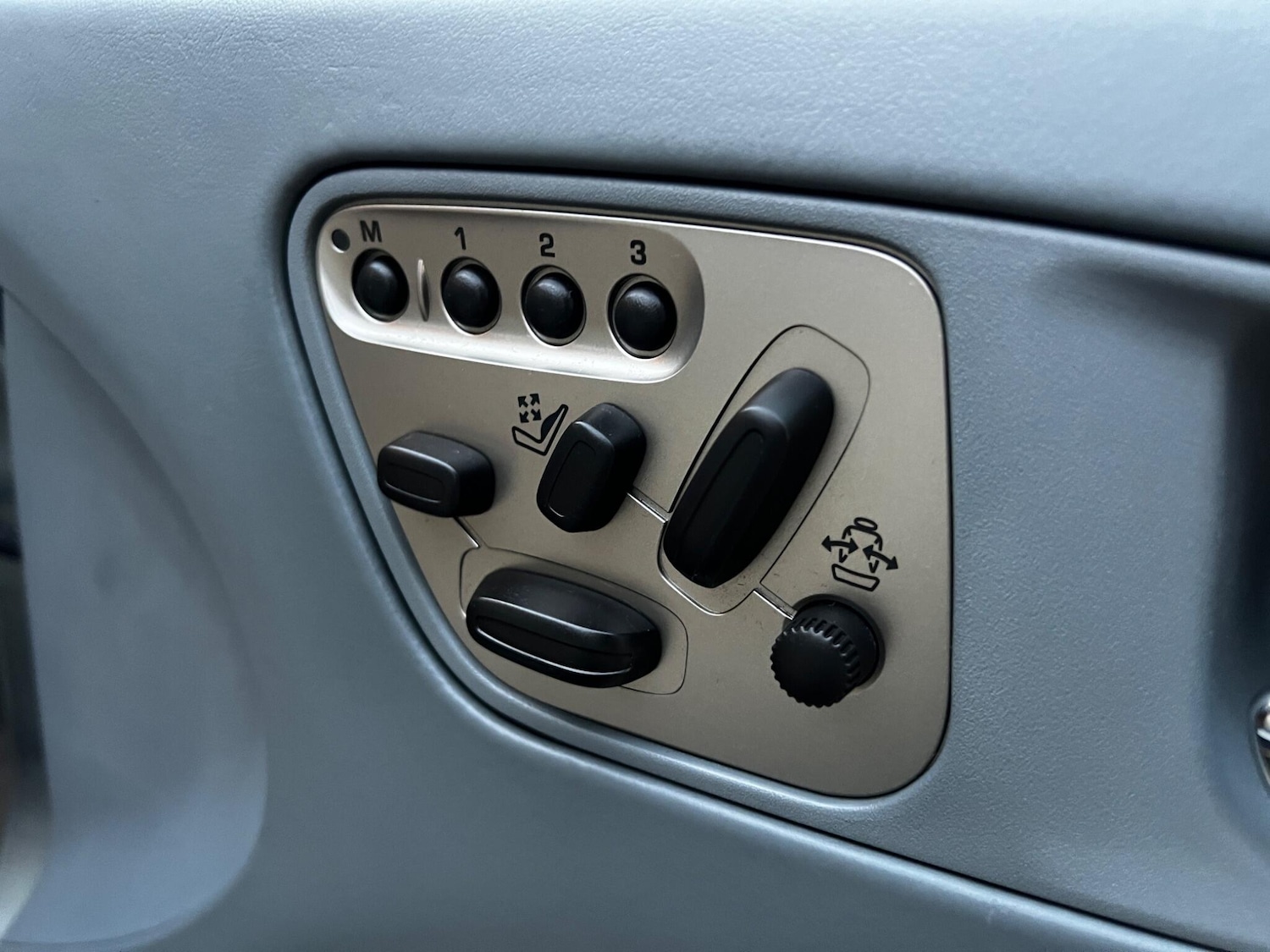 Used Jaguar XK 2006 for sale - 76473590: Photo 23