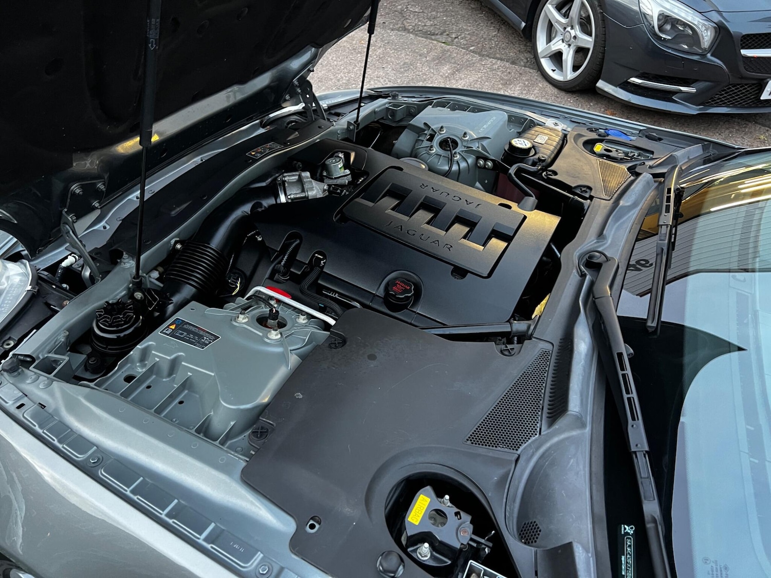 Used Jaguar XK 2006 for sale - 76473590: Photo 37