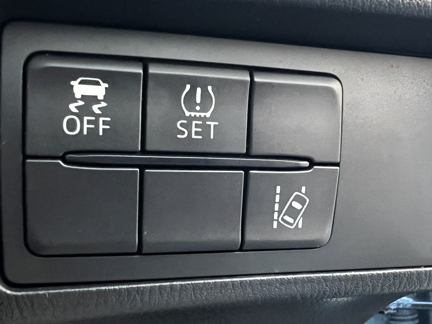 Used Mazda MX-5 2017 for sale - 77023149: Photo 25