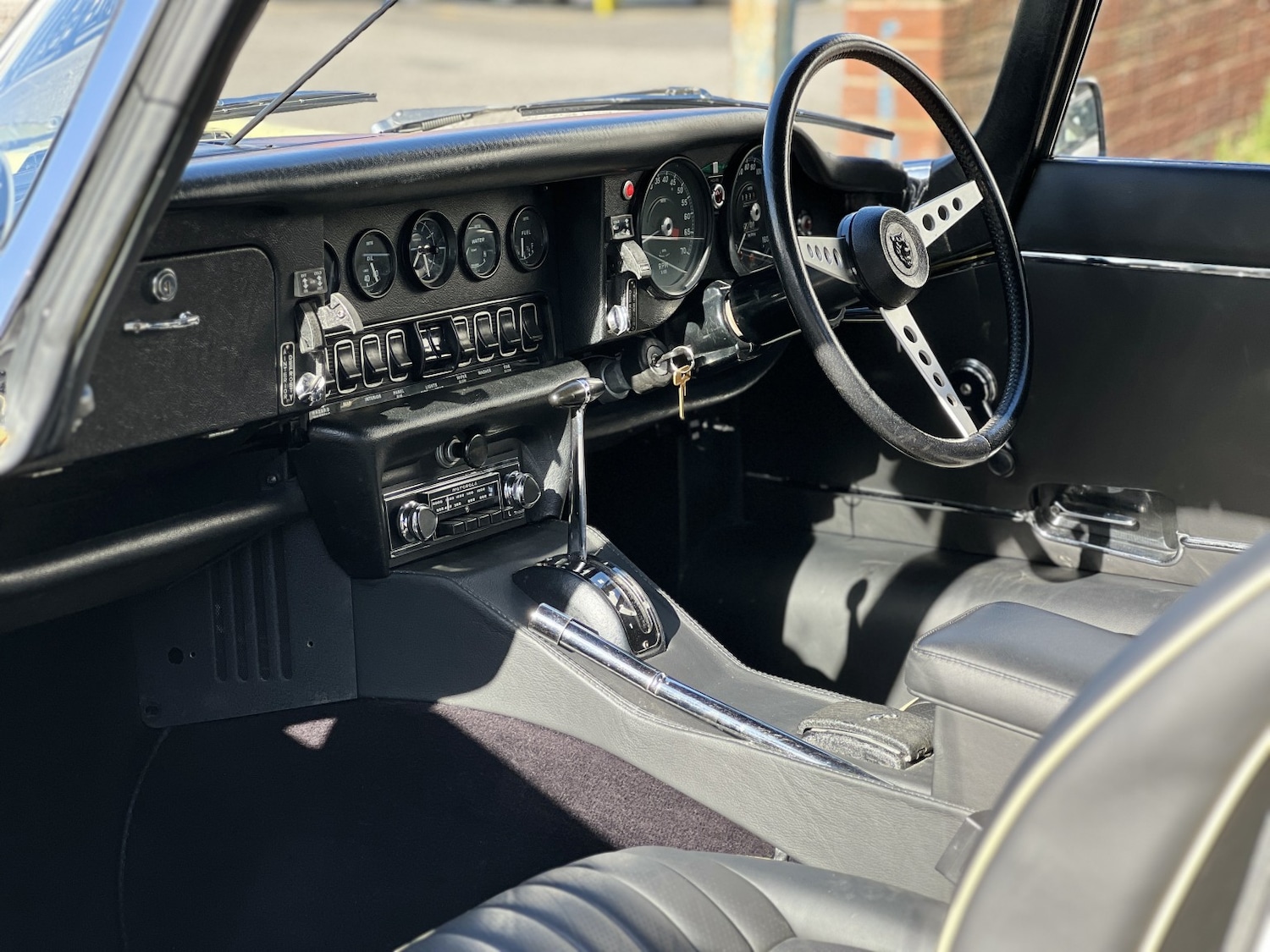 Used Jaguar E-Type 1973 for sale - 77915699: Photo 14