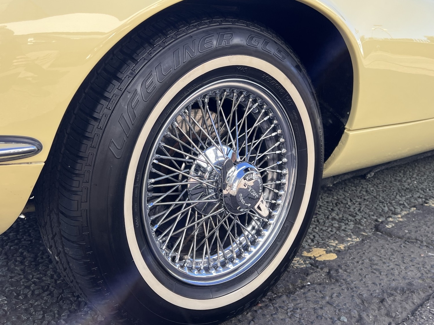 Used Jaguar E-Type 1973 for sale - 77915699: Photo 21