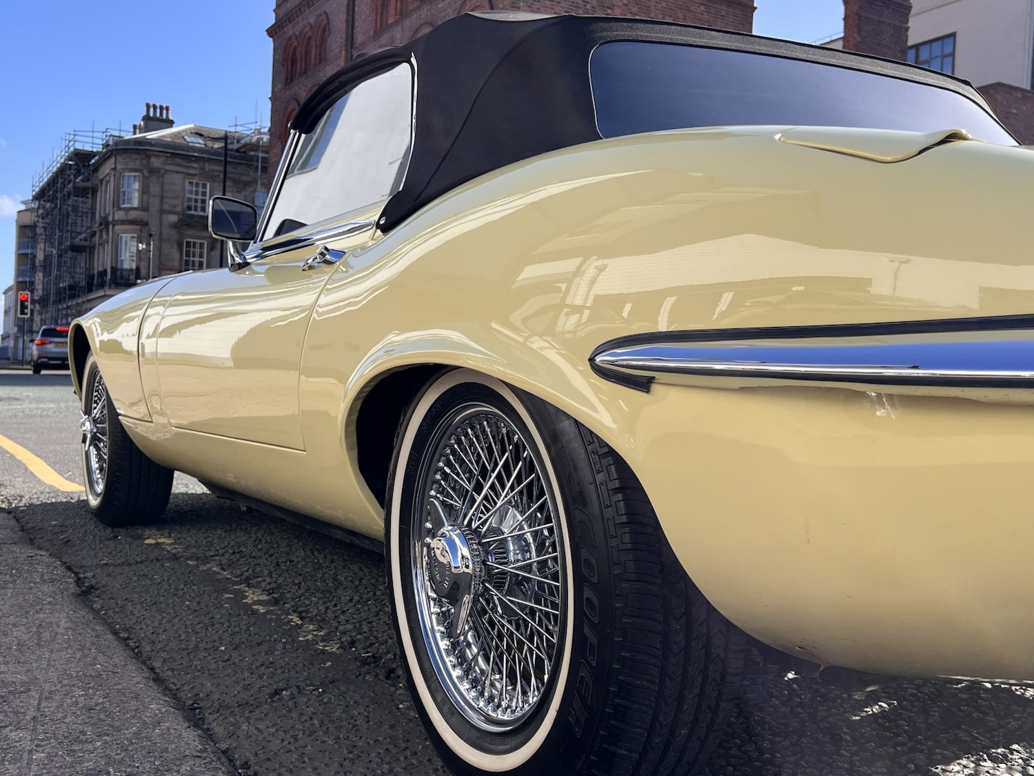 Used Jaguar E-Type 1973 for sale - 77915699: Photo 27