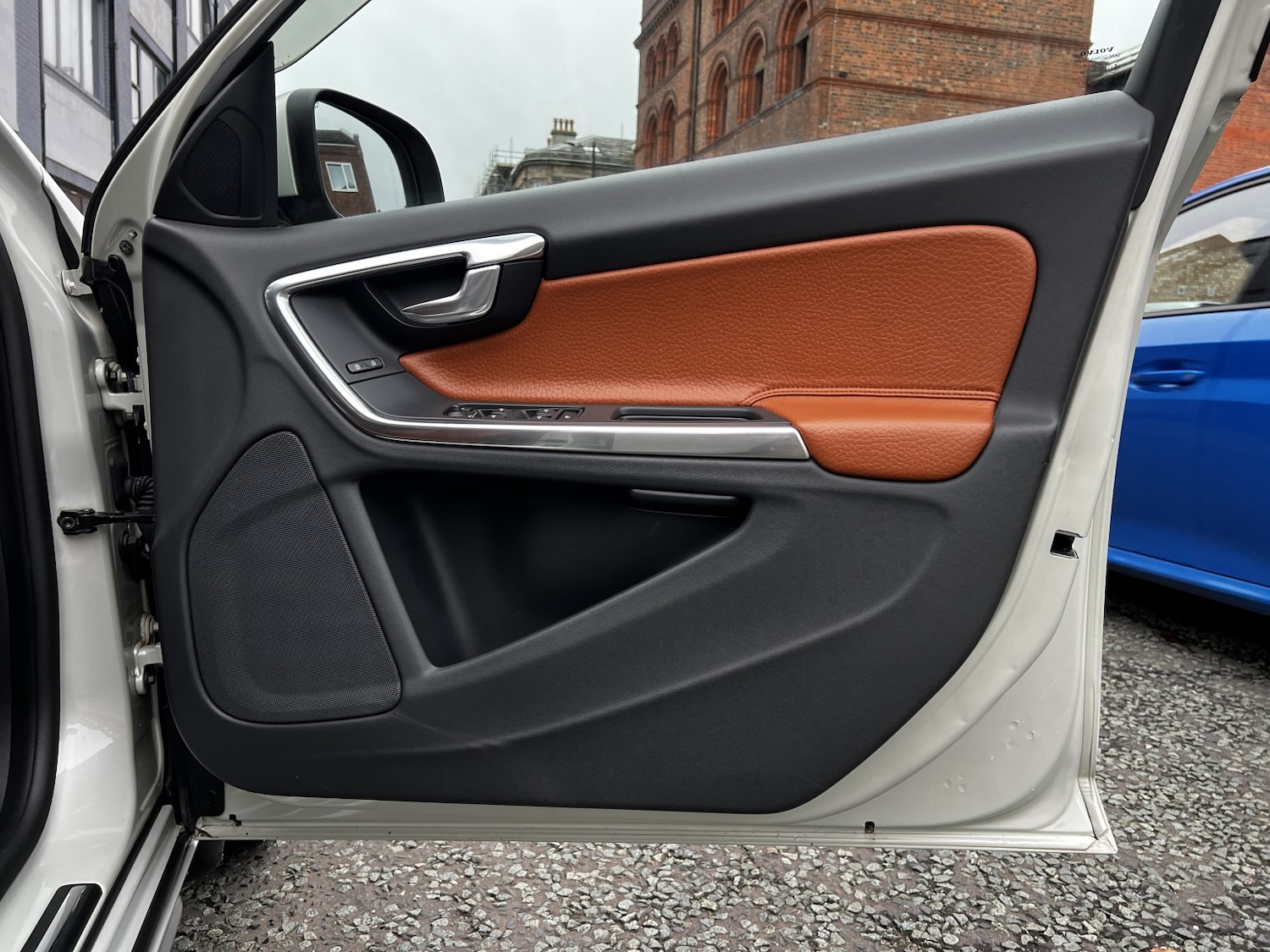 Used Volvo V60 2023 for sale - 76948727: Photo 26