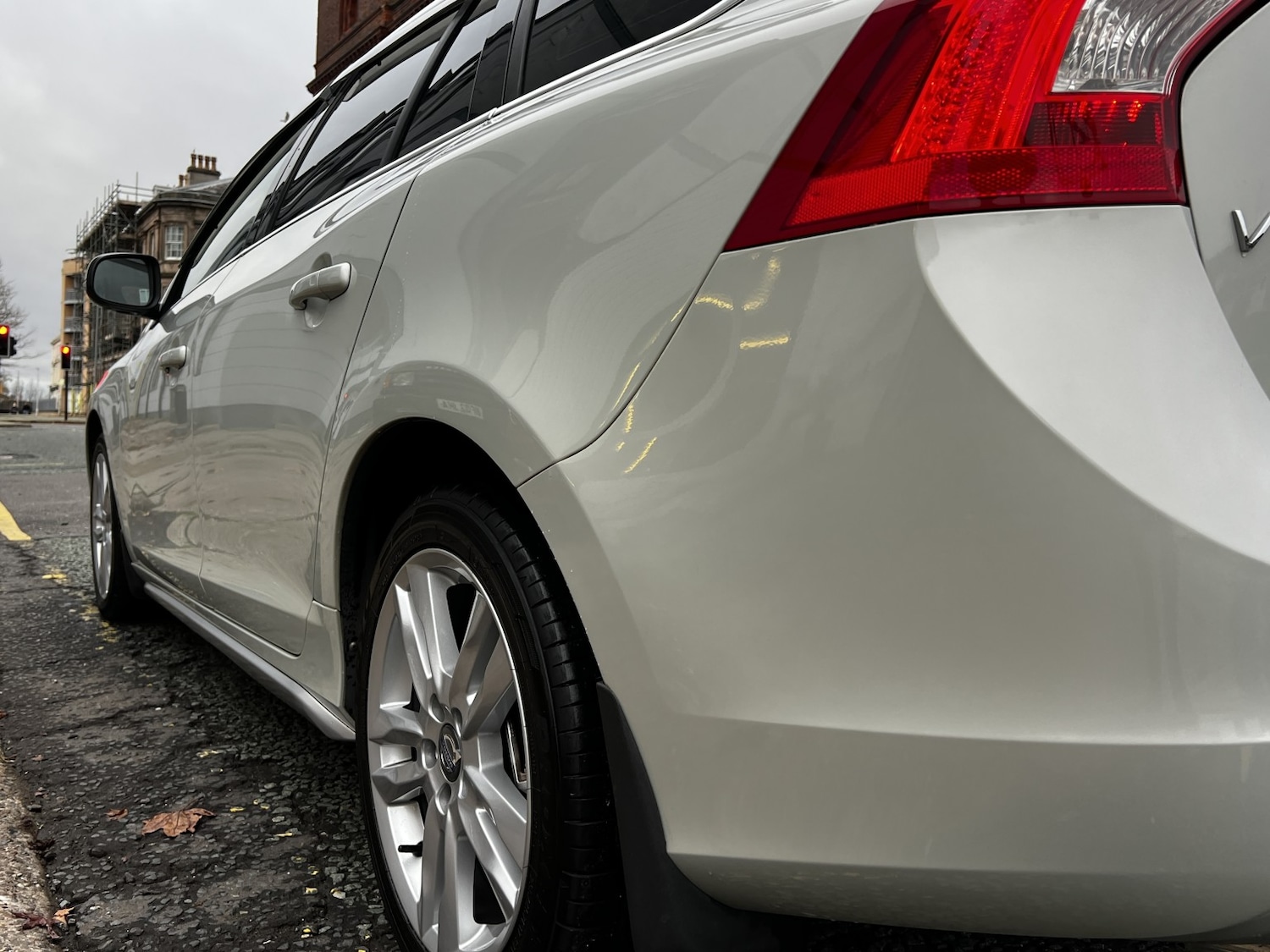 Used Volvo V60 2023 for sale - 76948727: Photo 42