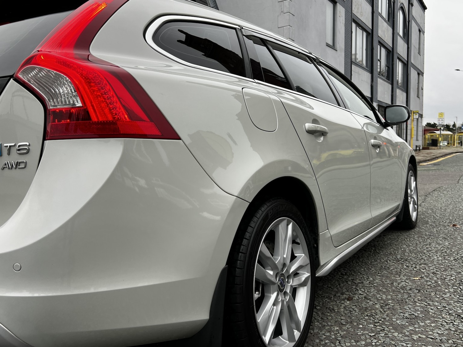 Used Volvo V60 2023 for sale - 76948727: Photo 45