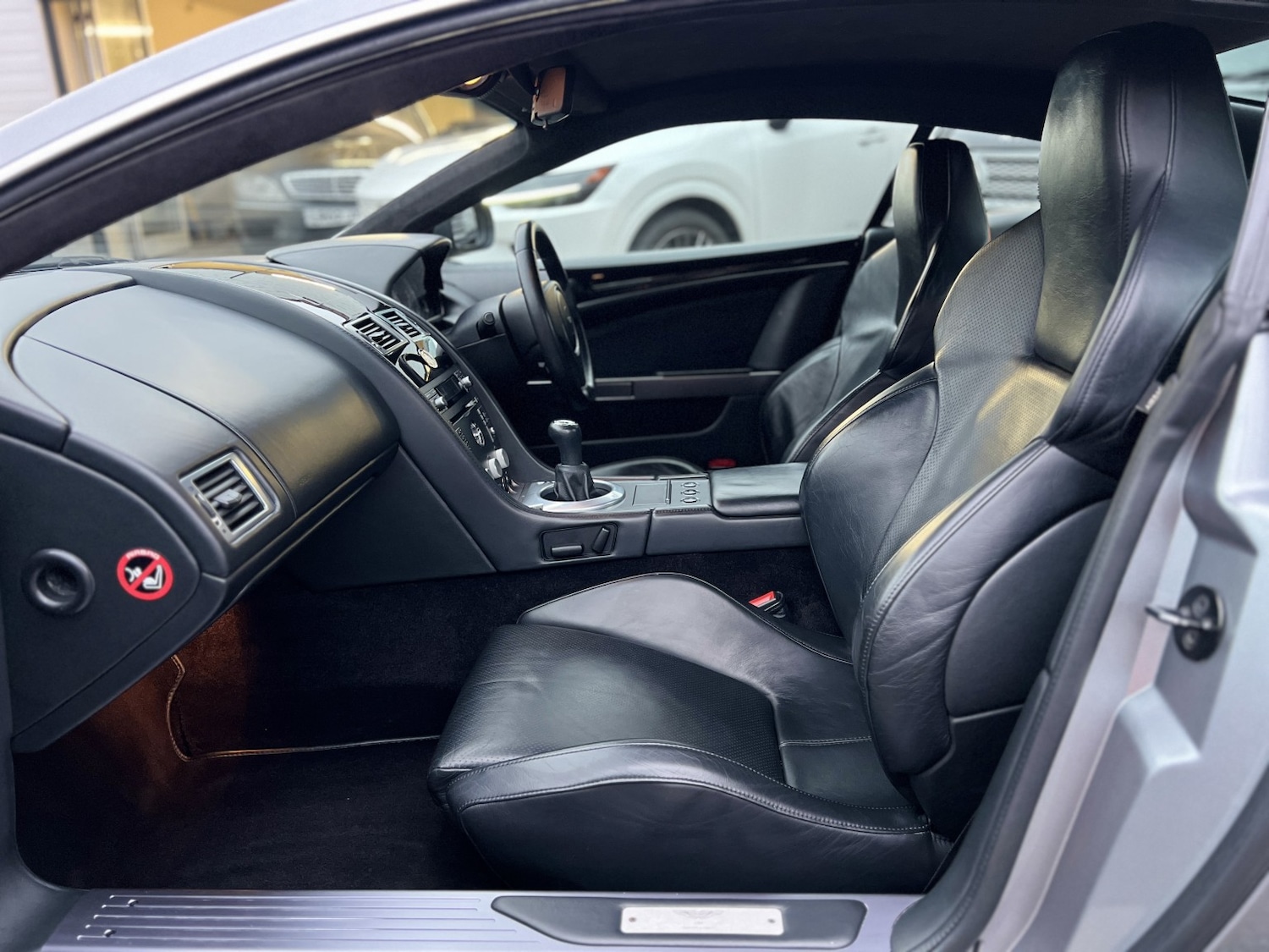 Used Aston Martin DB9 2006 for sale - 77159301: Photo 16