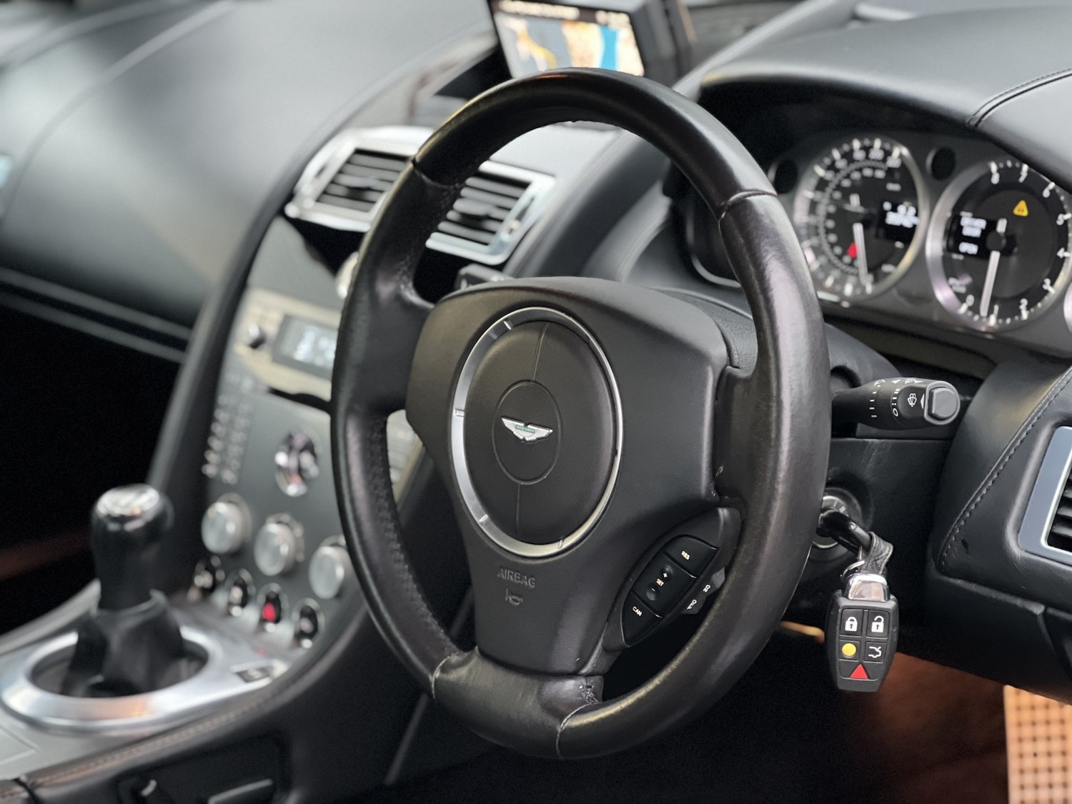 Used Aston Martin DB9 2006 for sale - 77159301: Photo 19