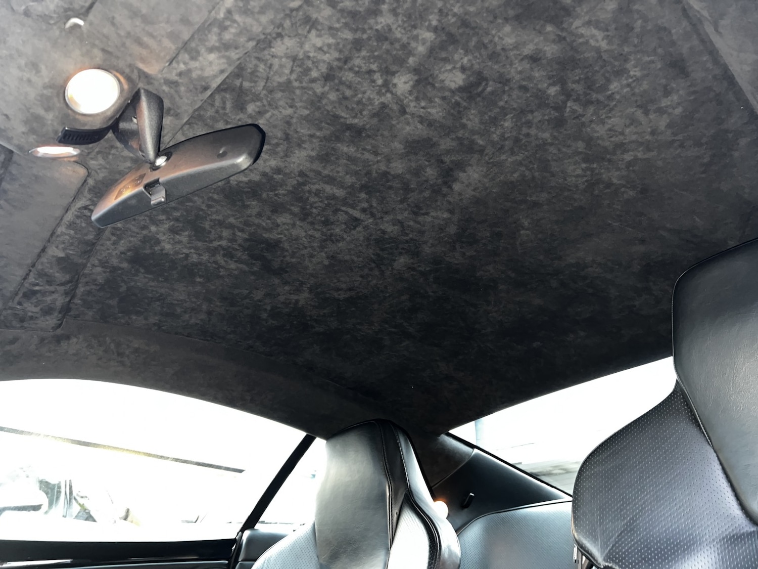 Used Aston Martin DB9 2006 for sale - 77159301: Photo 22