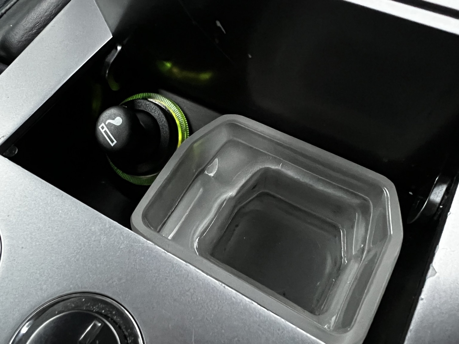 Used Aston Martin DB9 2006 for sale - 77159301: Photo 25