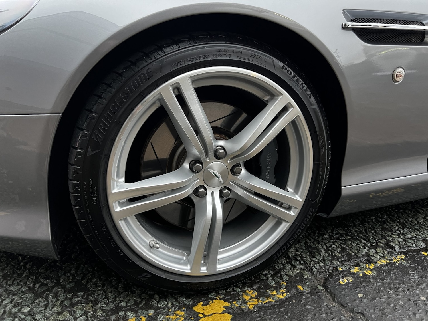 Used Aston Martin DB9 2006 for sale - 77159301: Photo 46