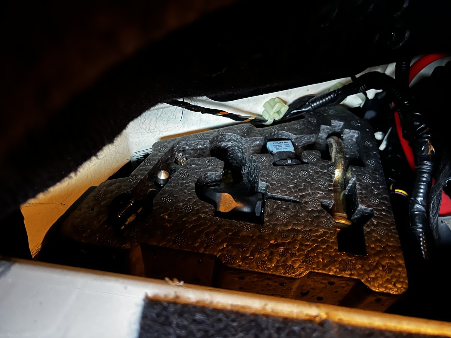 Used Aston Martin DB9 2006 for sale - 77159301: Photo 53