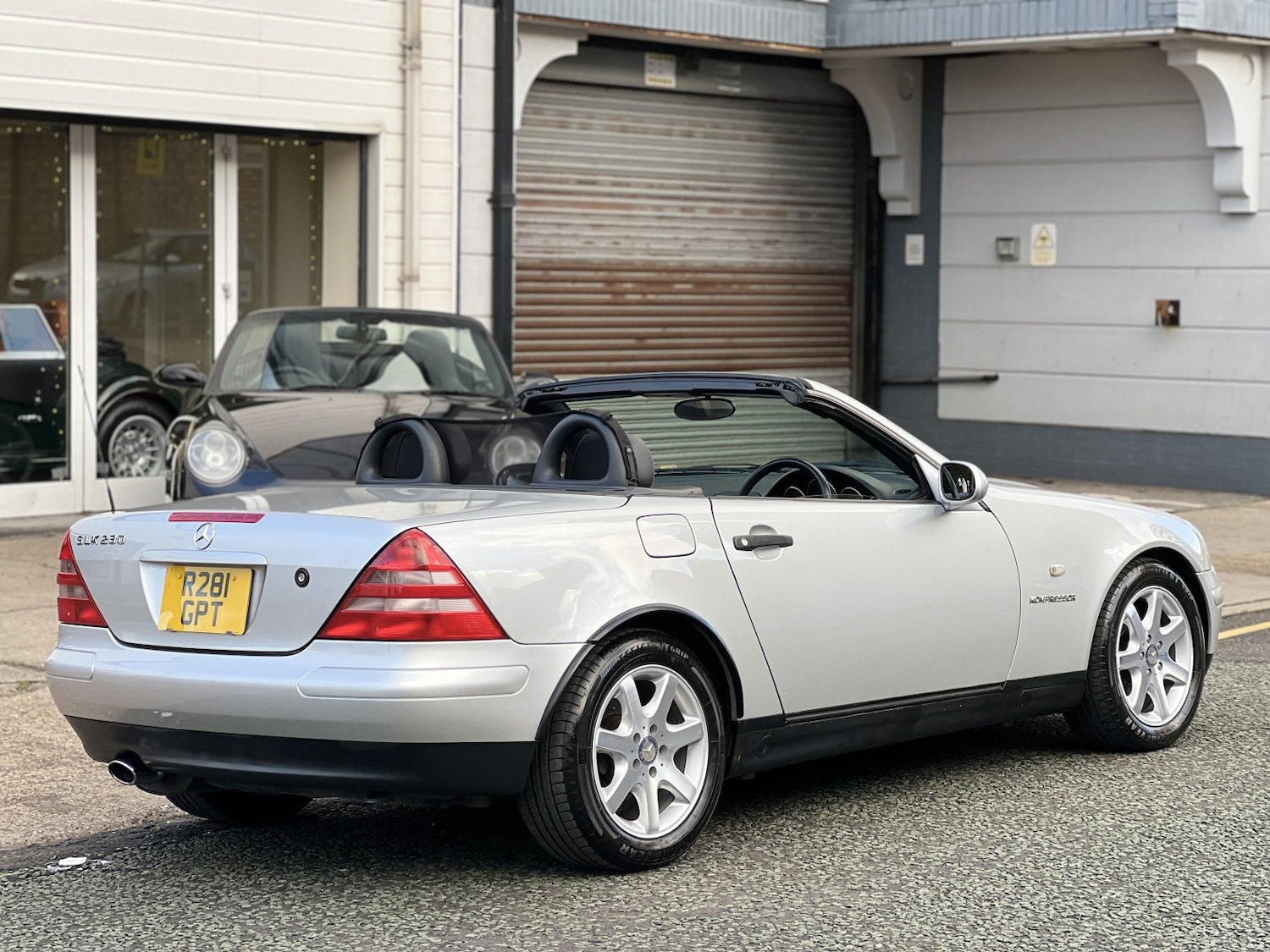 Used Mercedes-Benz SLK 2016 for sale - 76948736: Photo 12