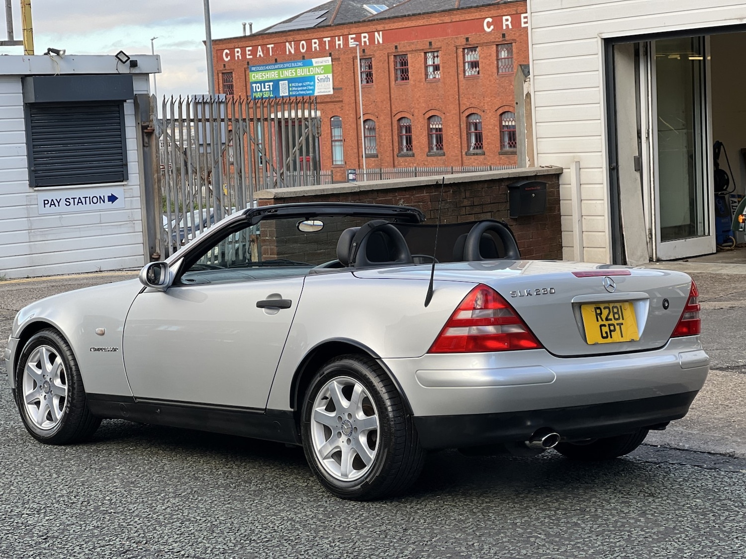 Used Mercedes-Benz SLK 2016 for sale - 76948736: Photo 14