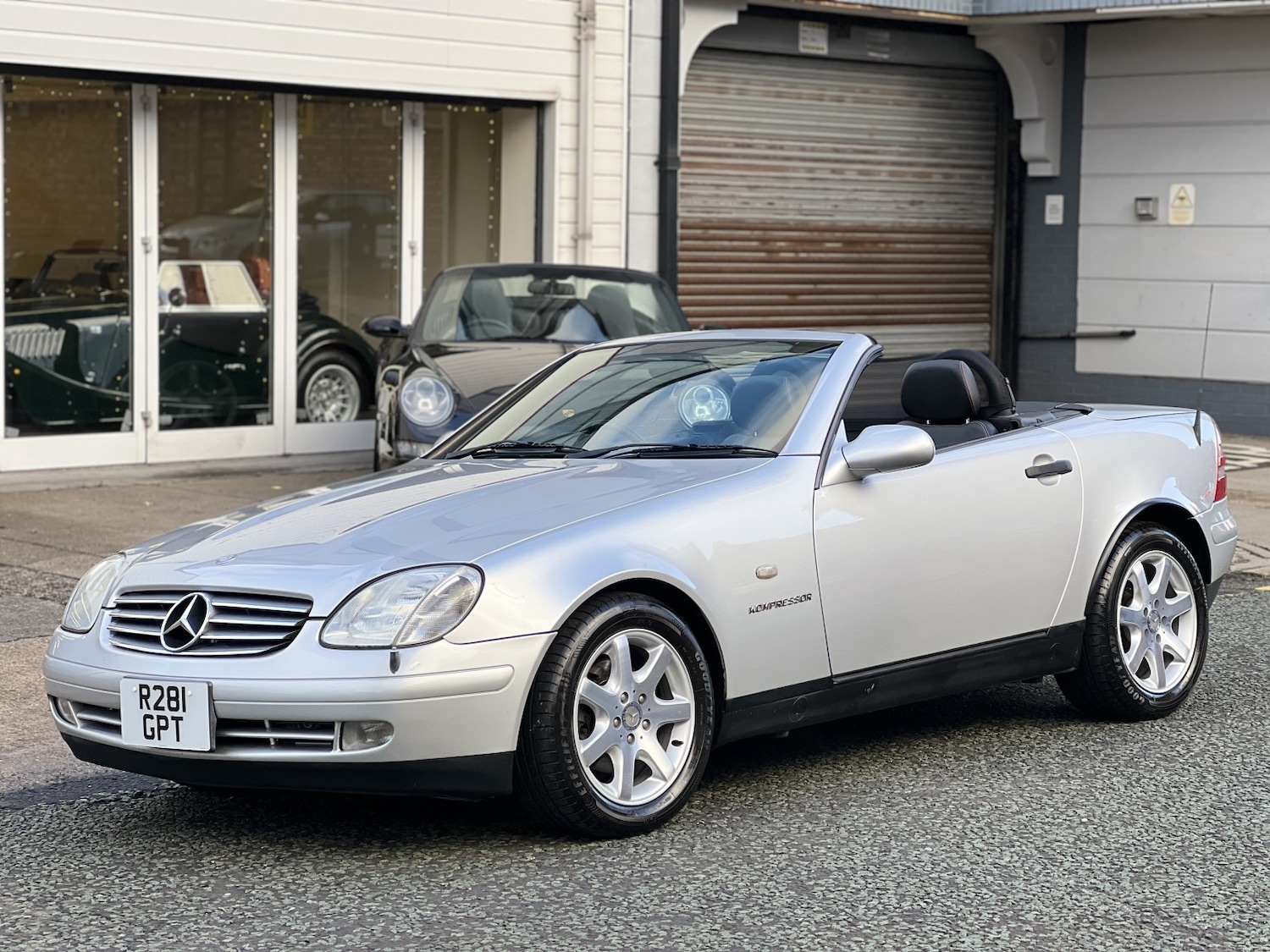 Used Mercedes-Benz SLK 2016 for sale - 76948736: Photo 15