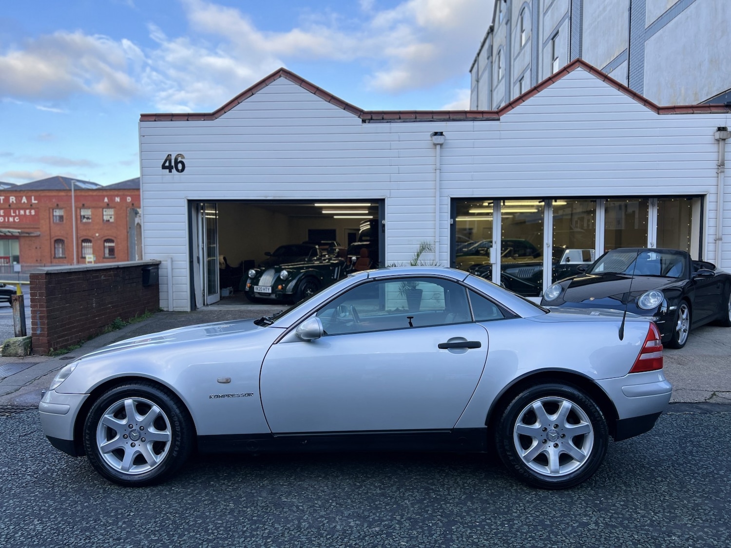 Used Mercedes-Benz SLK 2016 for sale - 76948736: Photo 17