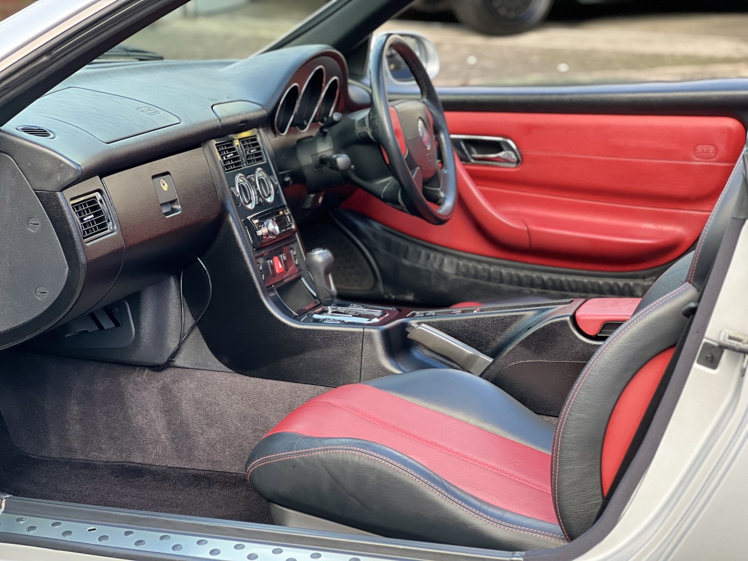 Used Mercedes-Benz SLK 2016 for sale - 76948736: Photo 20