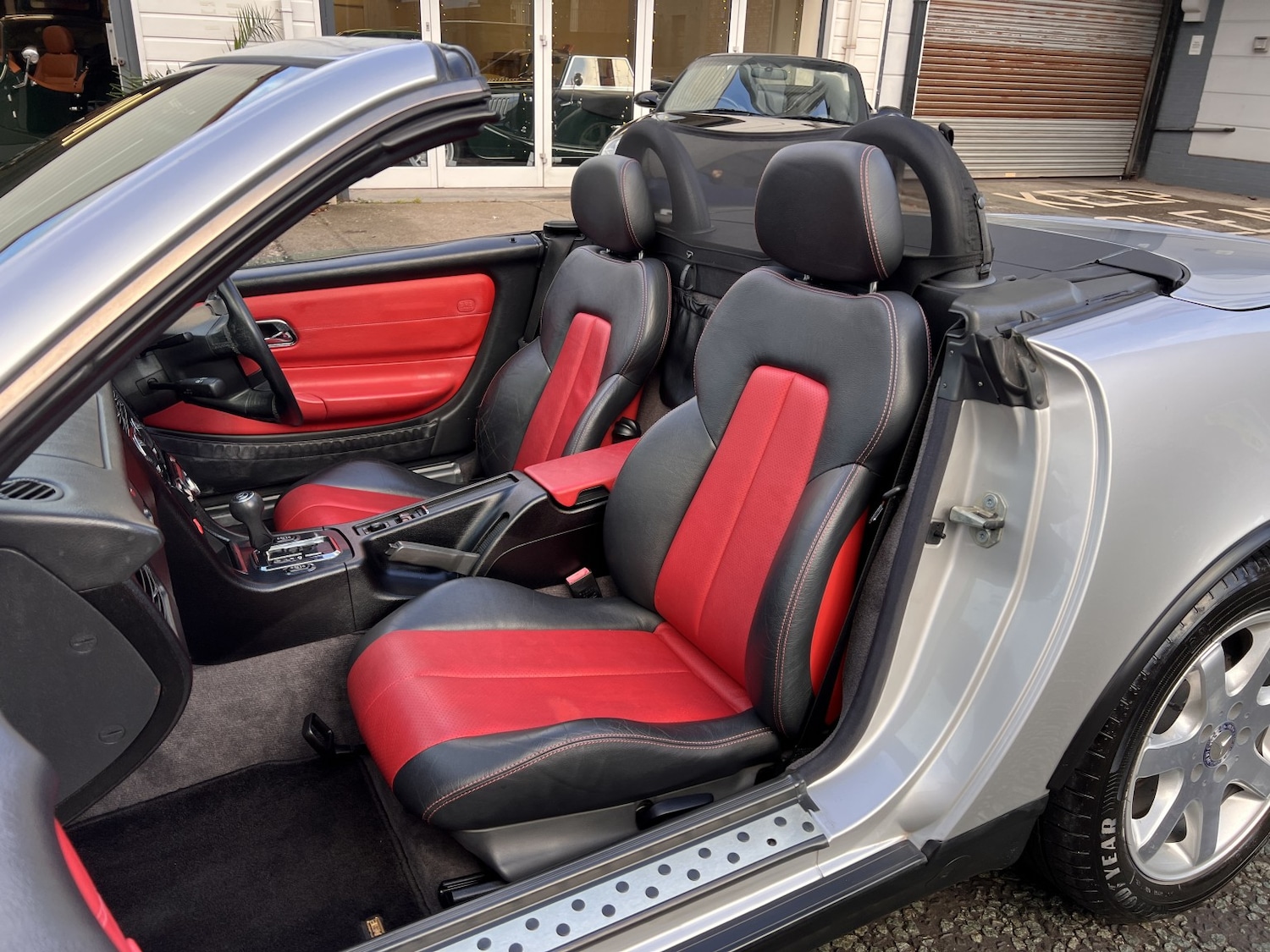 Used Mercedes-Benz SLK 2016 for sale - 76948736: Photo 21