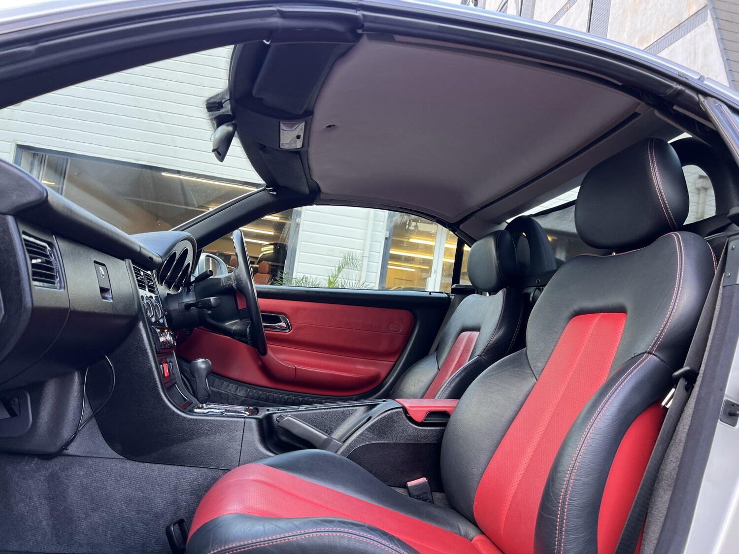 Used Mercedes-Benz SLK 2016 for sale - 76948736: Photo 25