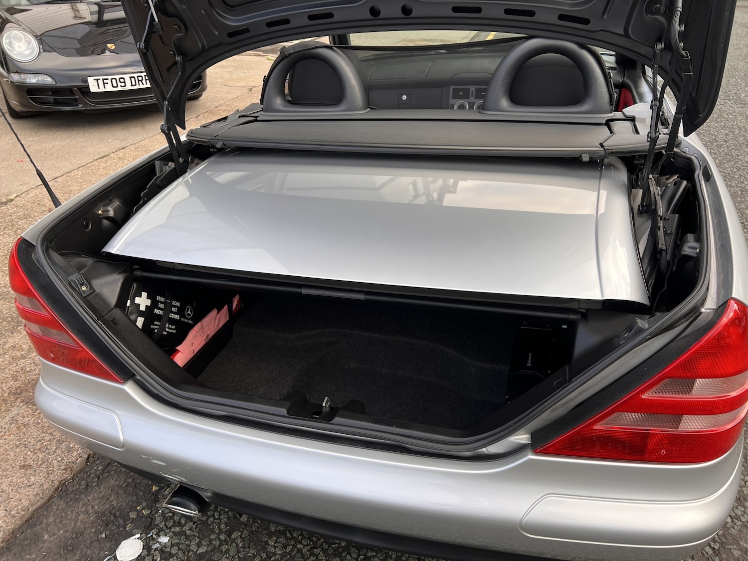 Used Mercedes-Benz SLK 2016 for sale - 76948736: Photo 44