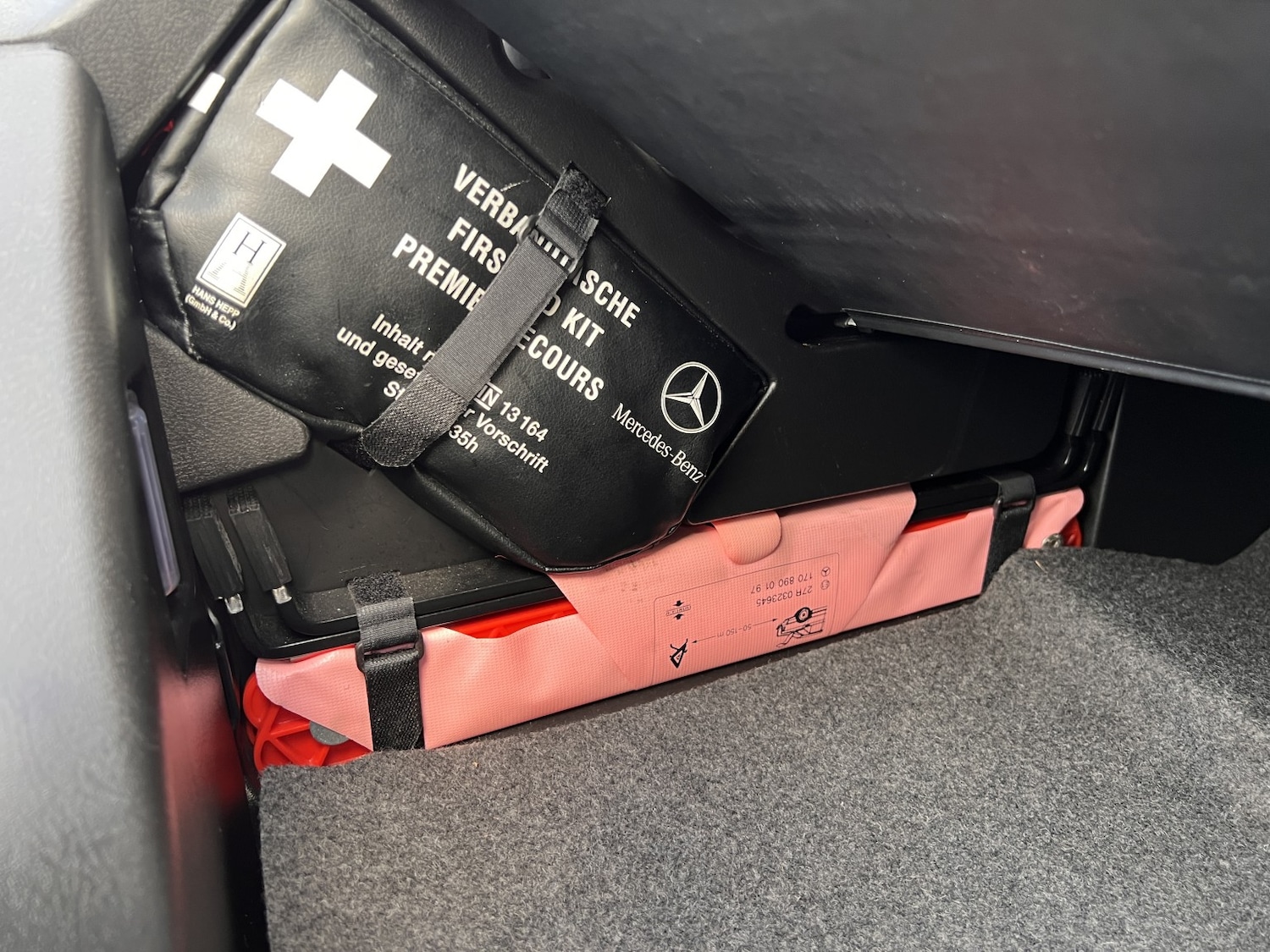 Used Mercedes-Benz SLK 2016 for sale - 76948736: Photo 45