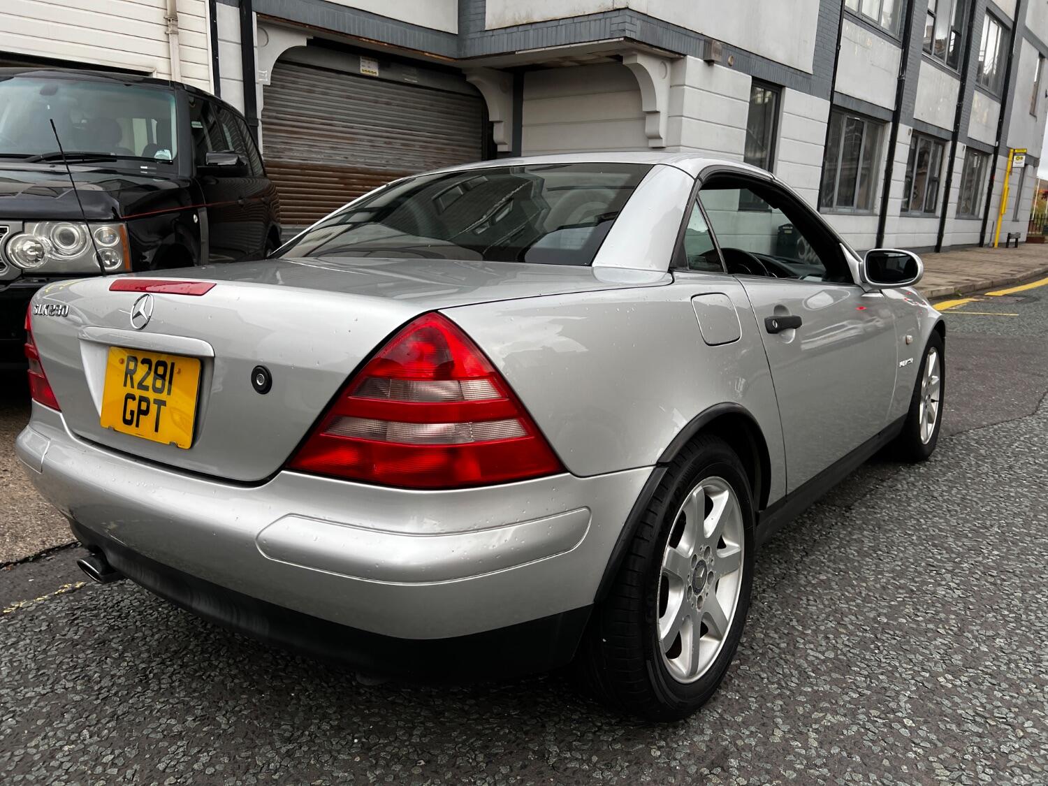 Used Mercedes-Benz SLK 2016 for sale - 76948736: Photo 5