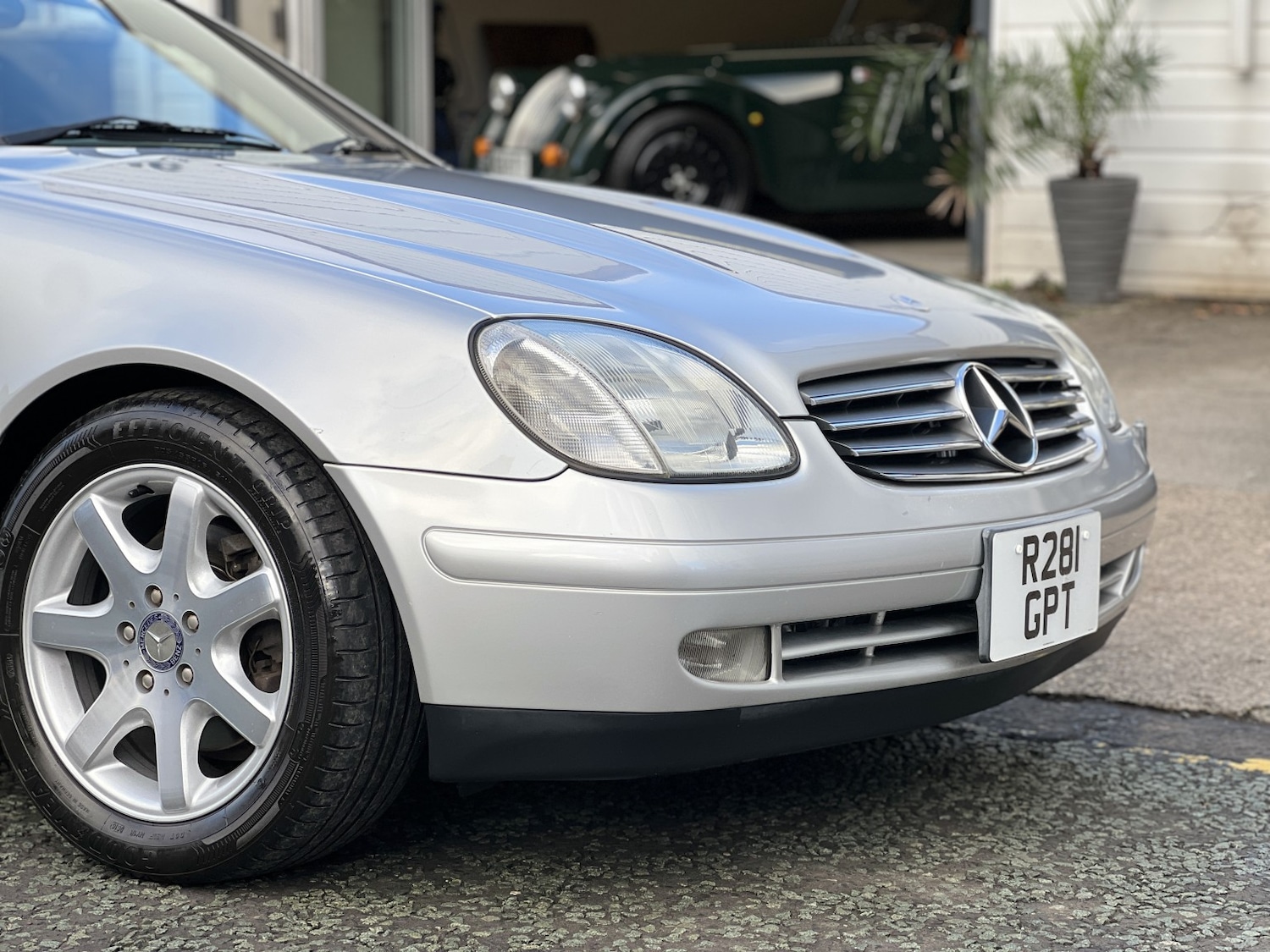 Used Mercedes-Benz SLK 2016 for sale - 76948736: Photo 9