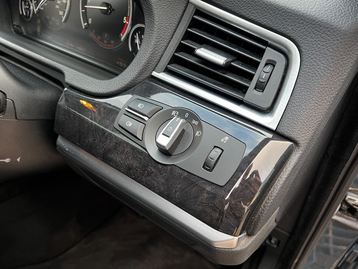 Used BMW 5 Series 2010 for sale - 76473715: Photo 26