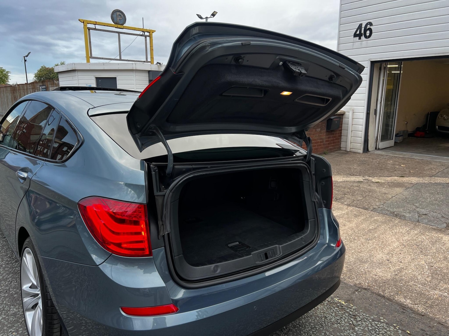 Used BMW 5 Series 2010 for sale - 76473715: Photo 31