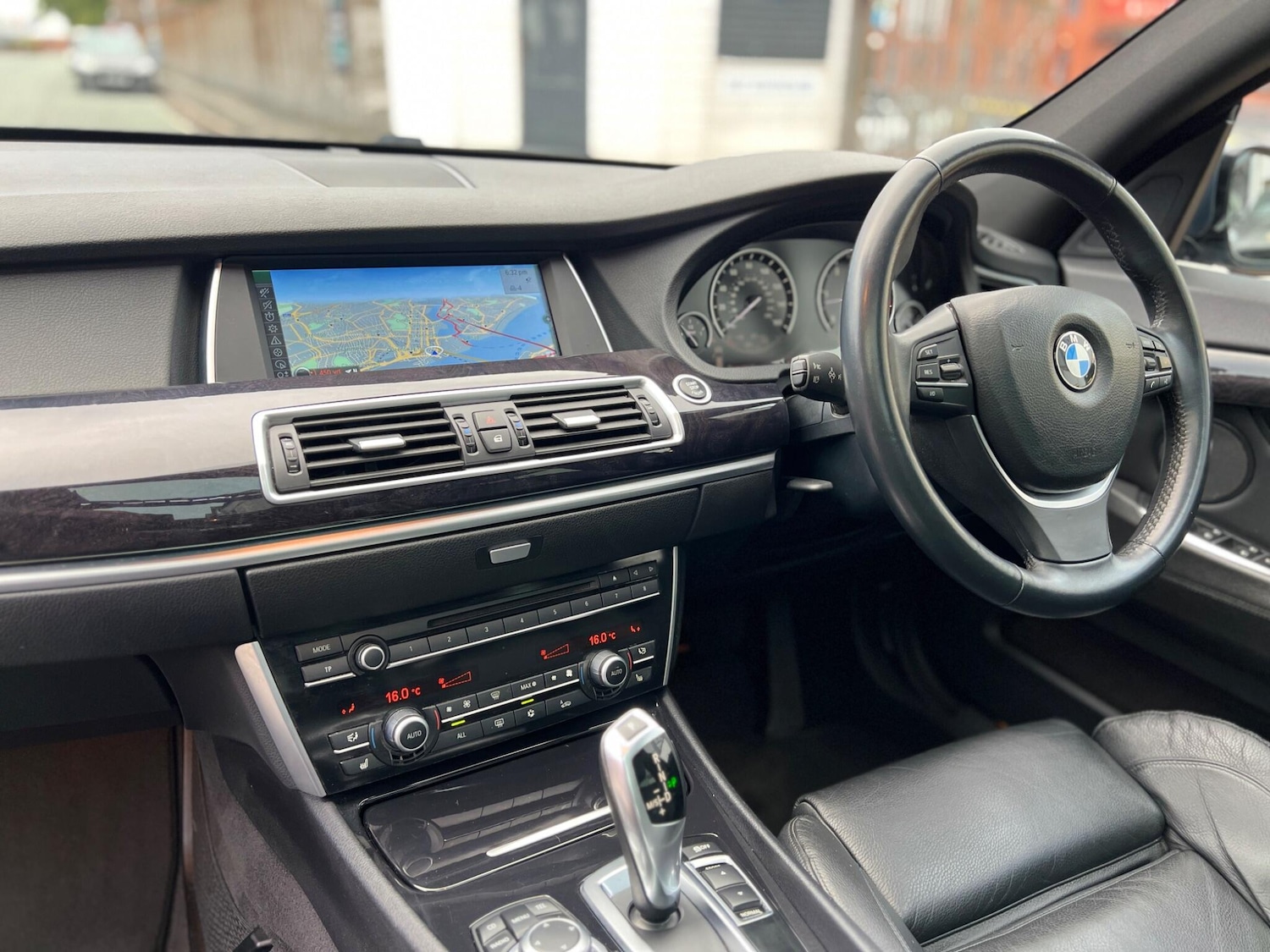Used BMW 5 Series 2010 for sale - 76473715: Photo 52