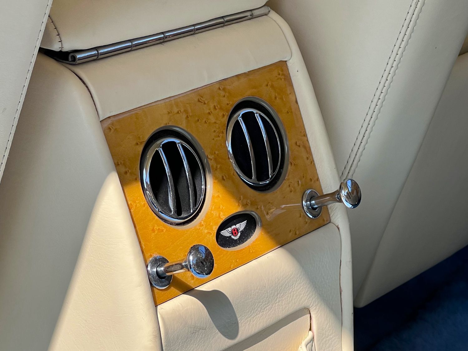 Used Bentley Turbo R 1996 for sale - 76948742: Photo 84