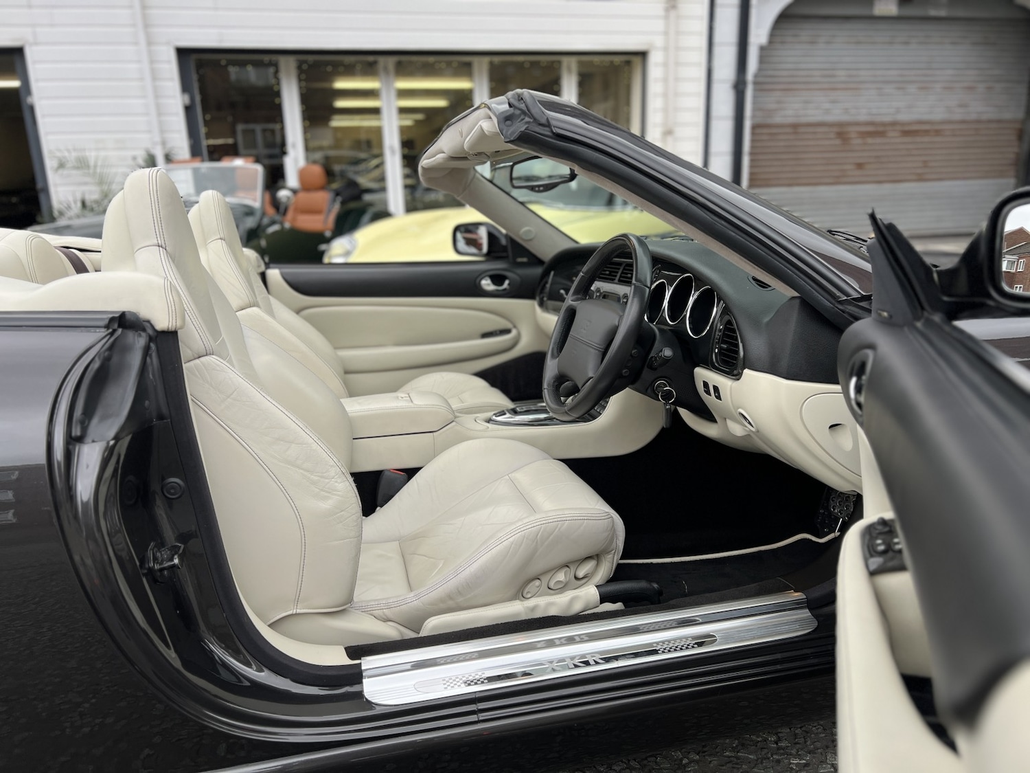 Used Jaguar XKR 2006 for sale - 77881056: Photo 16