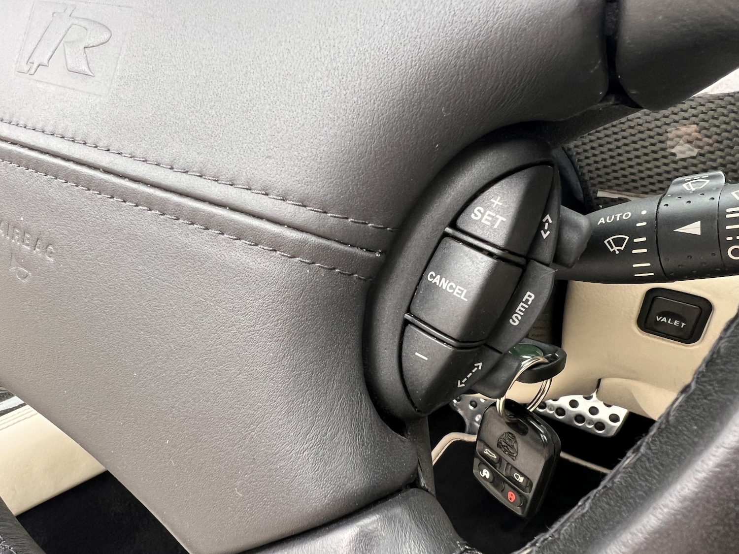 Used Jaguar XKR 2006 for sale - 77881056: Photo 48