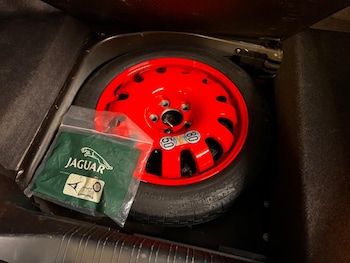 Used Jaguar XKR 2006 for sale - 77881056: Photo